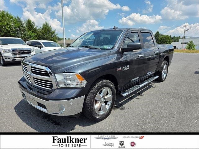 2017 RAM 1500 Big Horn 4x4 Crew Cab 5'7's photo