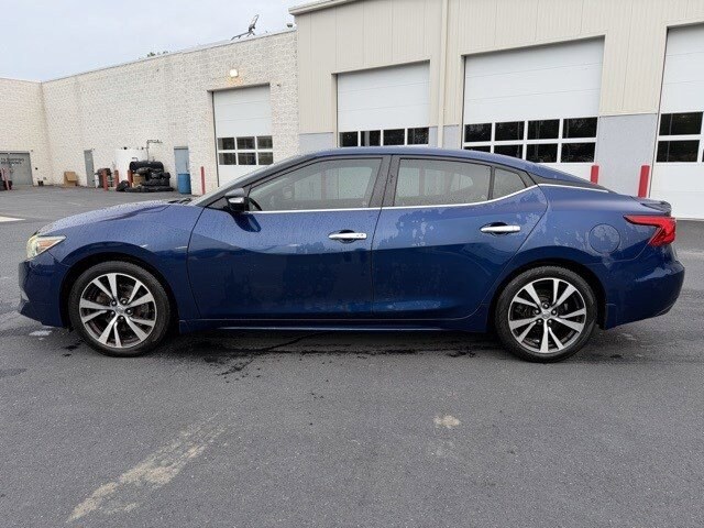 2016 Nissan Maxima SL photo 2