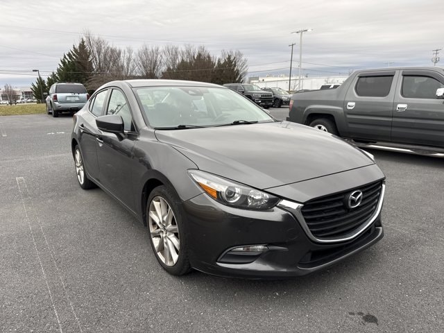 2017 Mazda Mazda3 Touring's photo