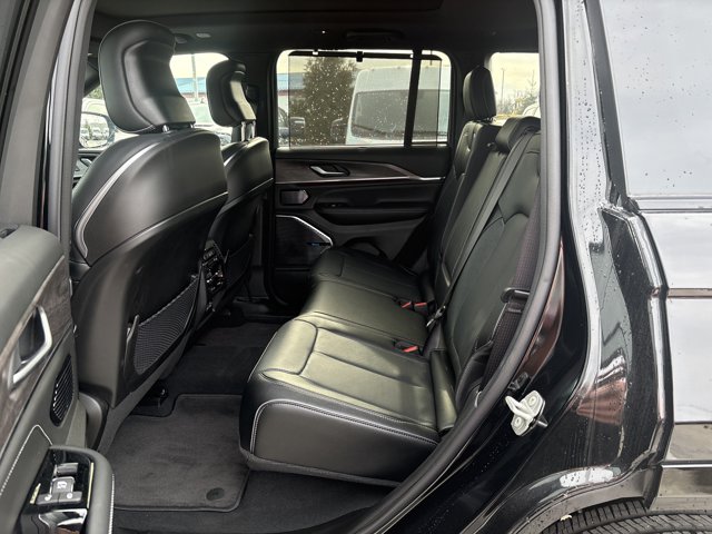 2024 Jeep Grand Cherokee Overland 4xe - Photo 15