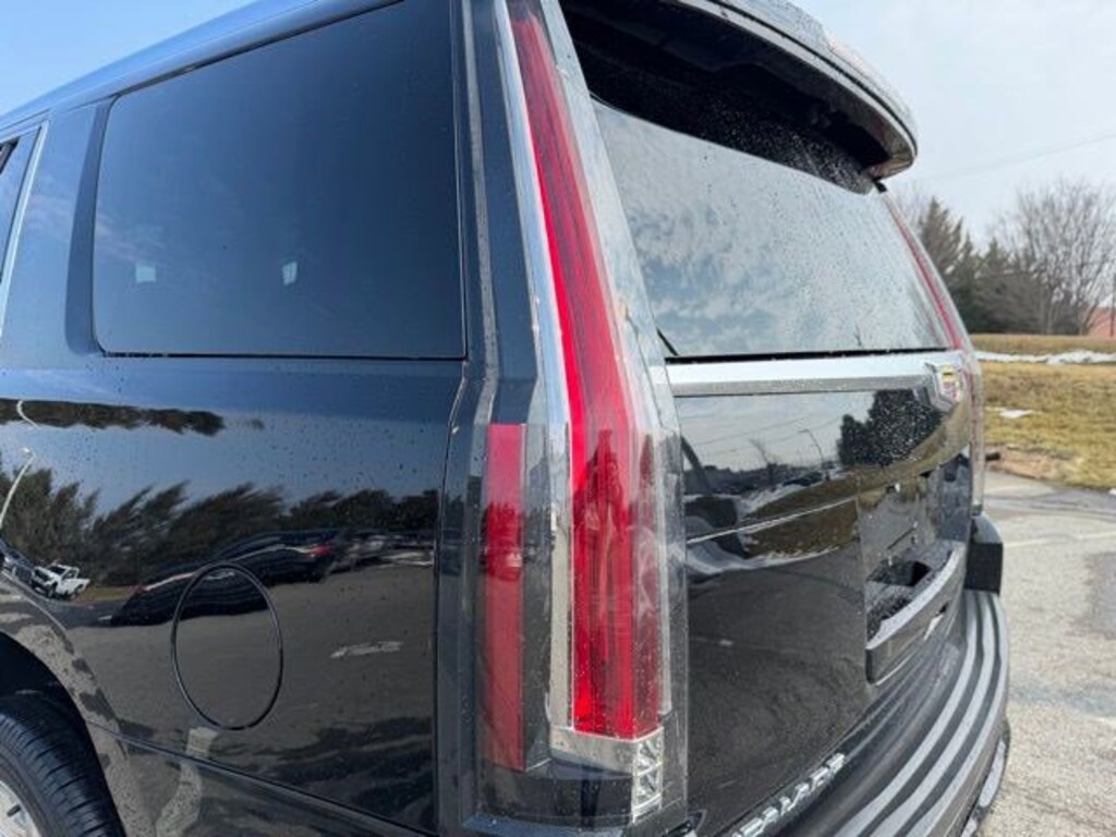 Used 2019 CADILLAC Escalade Luxury SUV