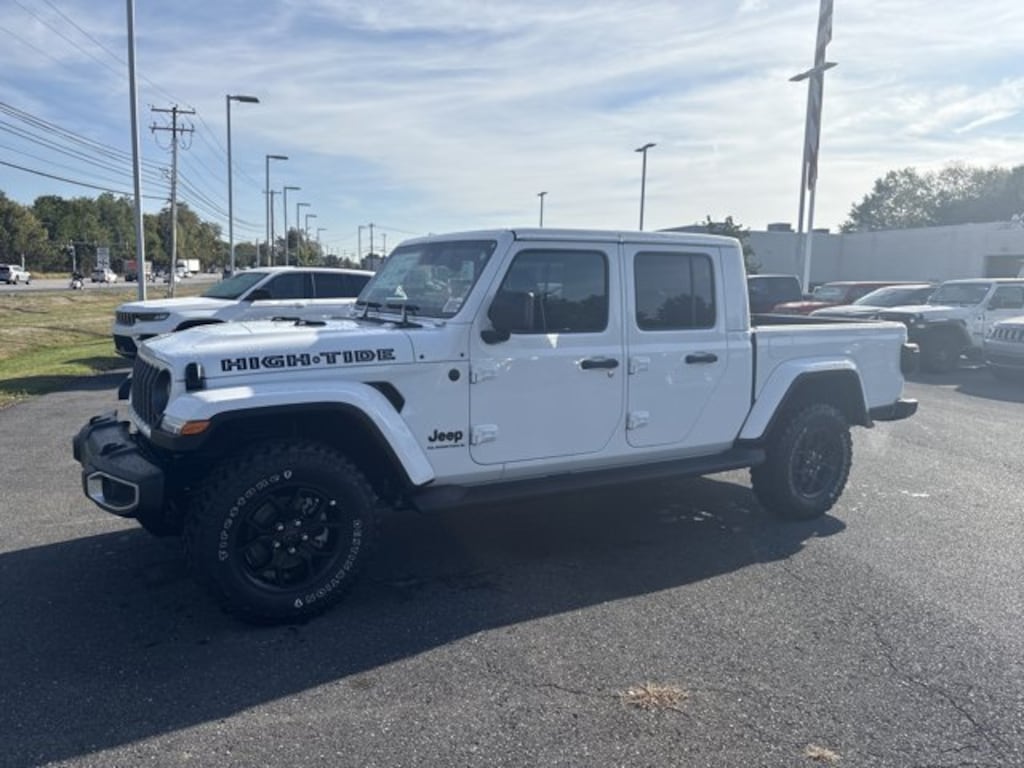 New 2025 Jeep Gladiator HIGH TIDE 4X4 Pickup