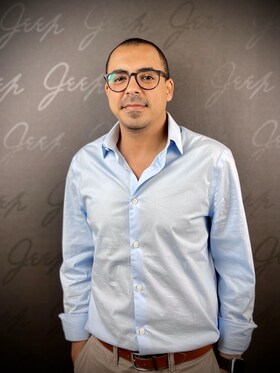 Staff member Moustafa Morgan from ID_f9501f02eac8
