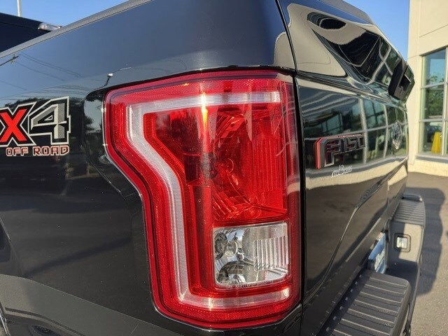 2017 Ford F-150 XLT photo 4