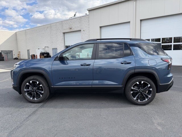 2026 Chevrolet Equinox RS photo 2