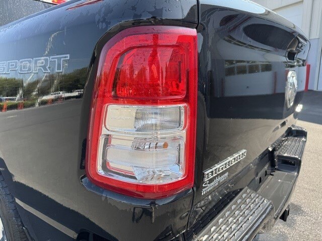 2022 Ram 1500 Big Horn photo 4