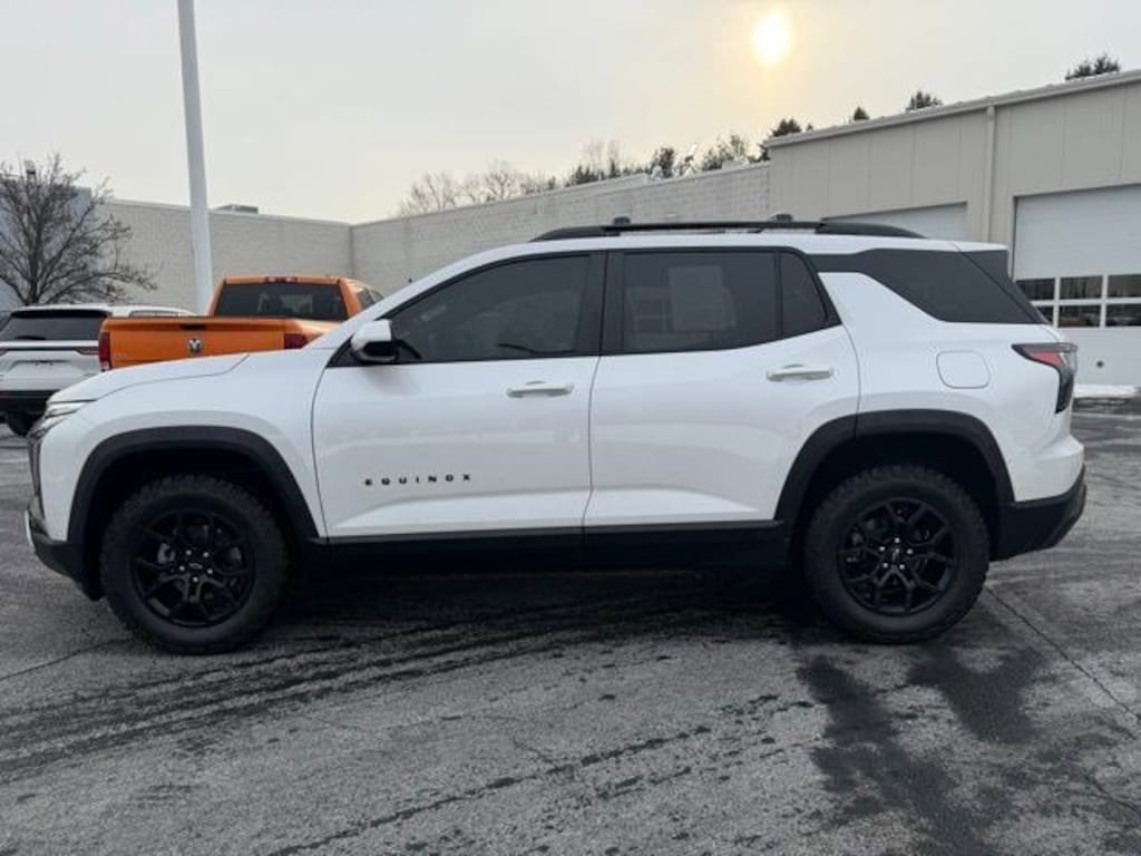 Used 2025 Chevrolet Equinox AWD ACTIV SUV