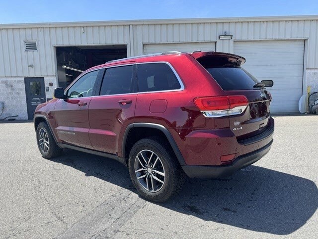 2018 Jeep Grand Cherokee Laredo E photo 3