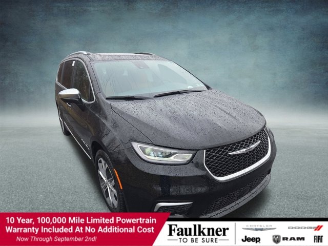 2026 Chrysler Pacifica Pinnacle AWD's photo