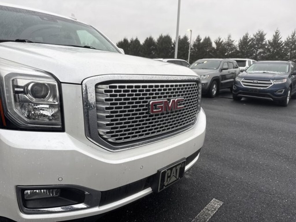 Used 2017 GMC Yukon XL Denali SUV
