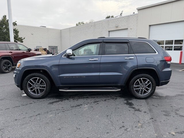 2019 Jeep Grand Cherokee Limited photo 2
