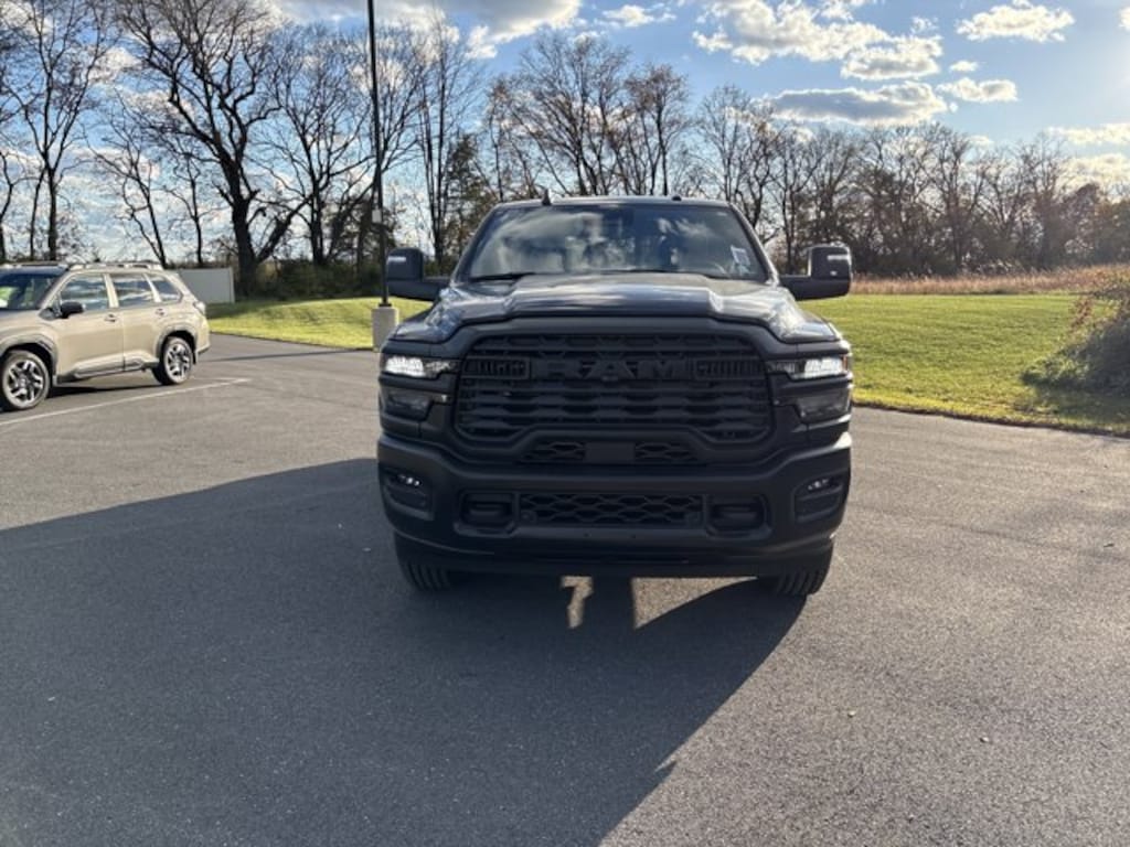 New 2025 Ram 2500 TRADESMAN CREW CAB 4X4 6'4 BOX Pickup