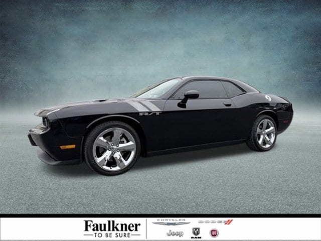 2012 Dodge Challenger R/T's photo