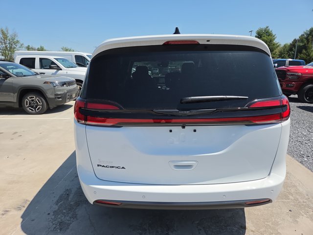 2026 Chrysler Pacifica Select - Photo 14