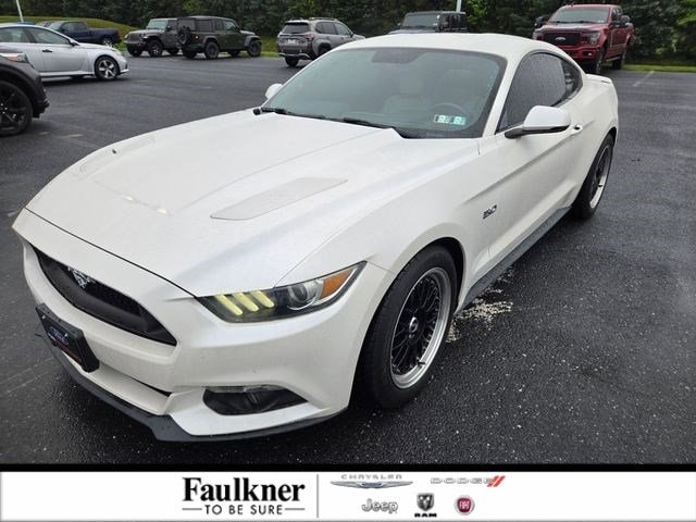 2017 Ford Mustang GT Coupe Premium's photo
