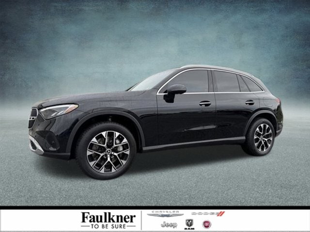 2025 Mercedes-Benz GLC Base's photo