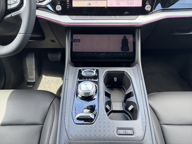 2025 Jeep Wagoneer S Launch Edition - Photo 25