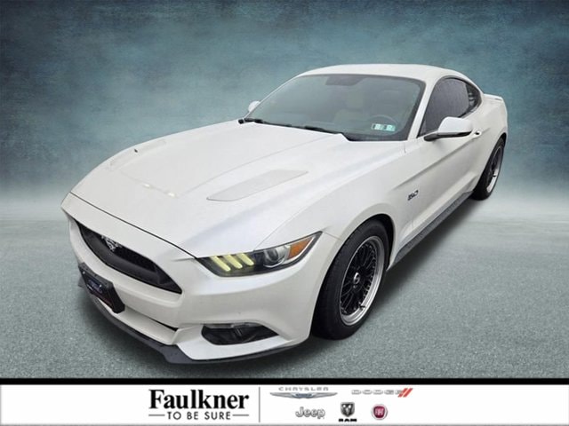 2017 Ford Mustang GT Coupe Premium's photo