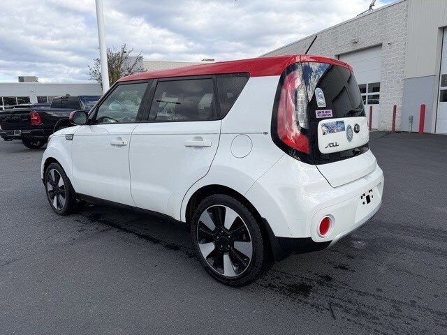 2017 Kia Soul Plus photo 3