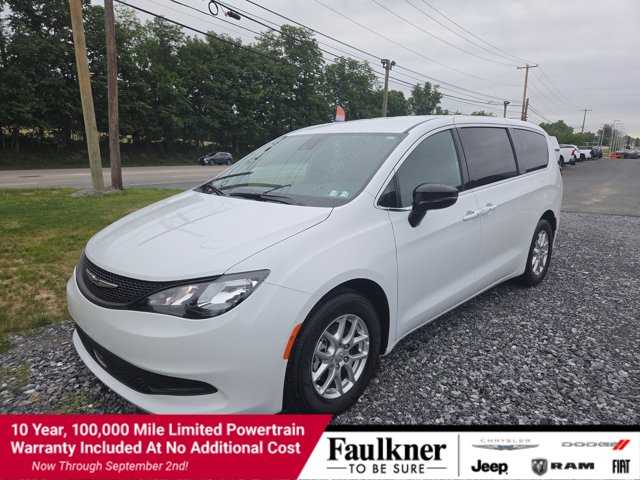 2026 Chrysler Voyager LX