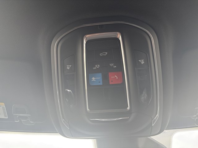 2025 Jeep Grand Cherokee Altitude - Photo 25