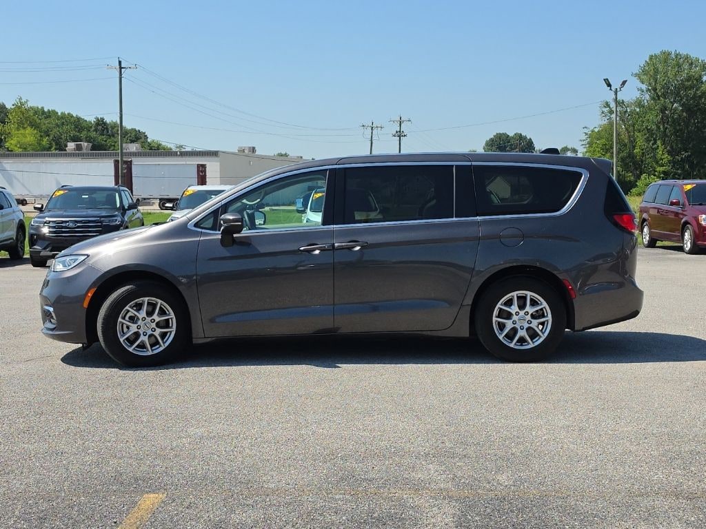 Certified 2023 Chrysler Pacifica Touring L Van Passenger Van