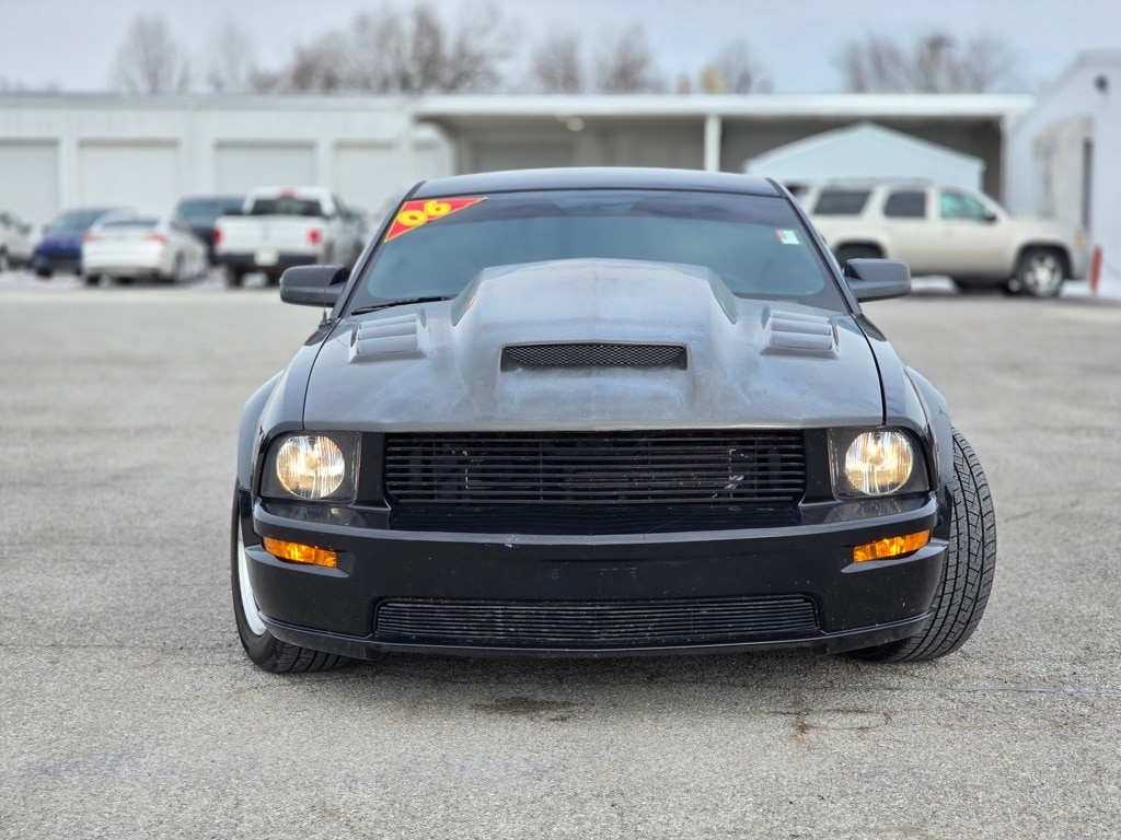 Used 2006 Ford Mustang GT Premium with VIN 1ZVHT82HX65195187 for sale in Mount Carmel, IL