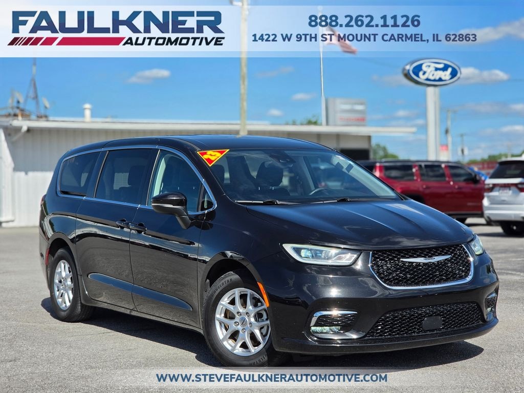 Certified 2023 Chrysler Pacifica Touring L Van Passenger Van