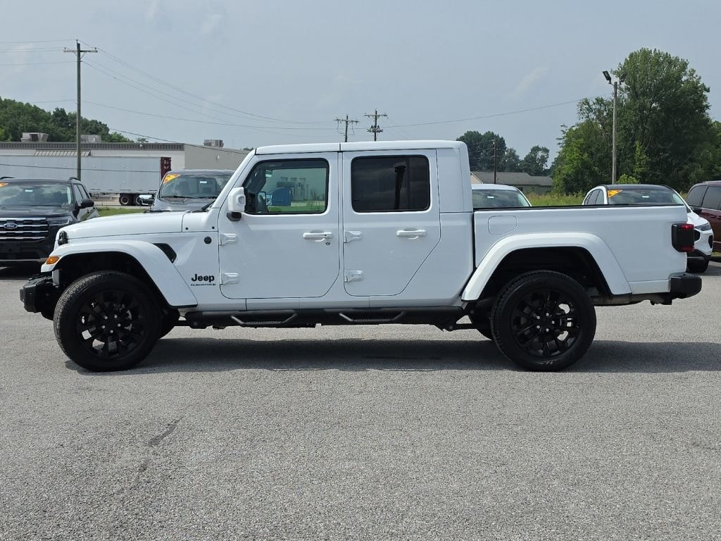 Used 2023 Jeep Gladiator Overland Truck Crew Cab