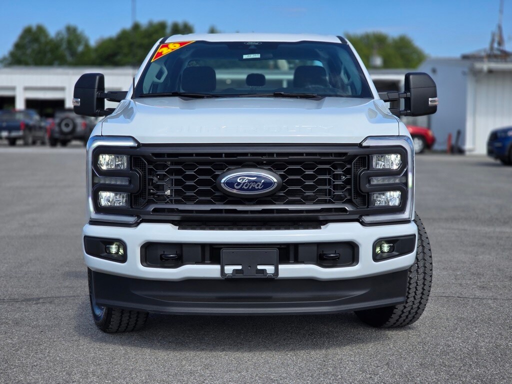 2026 Ford F-350 XL photo 2