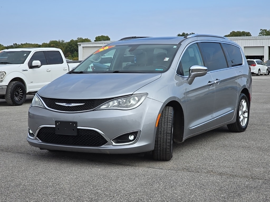 Used 2020 Chrysler Pacifica Limited Van Passenger Van
