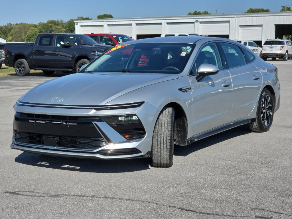 Used 2025 Hyundai Sonata SEL Sedan
