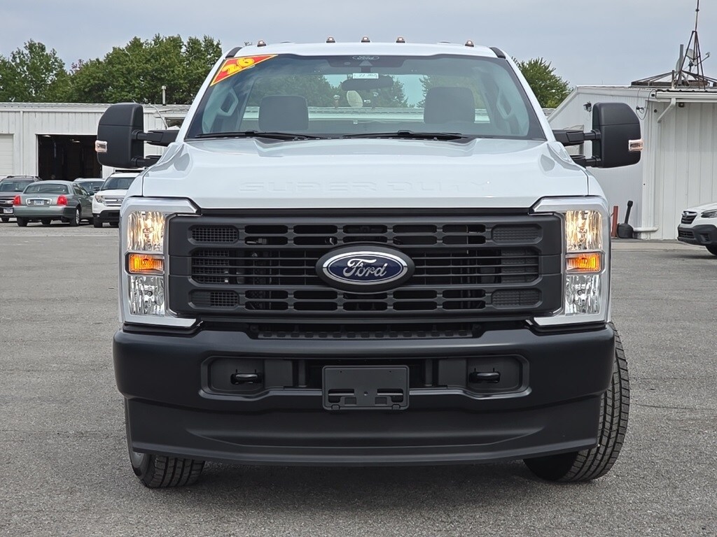 2026 Ford F-250 photo 2