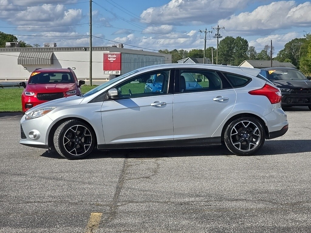 2014 Ford Focus SE photo 3