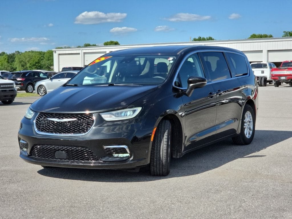Certified 2023 Chrysler Pacifica Touring L Van Passenger Van