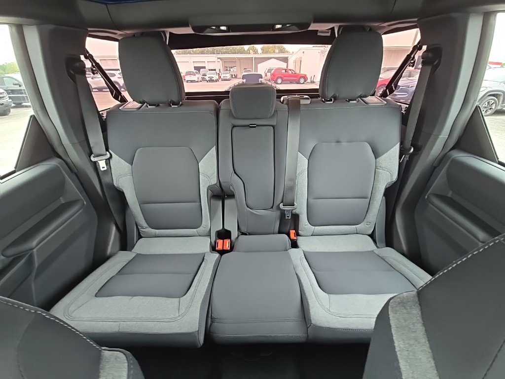 2025 Ford Bronco 4-Door Base - Photo 35