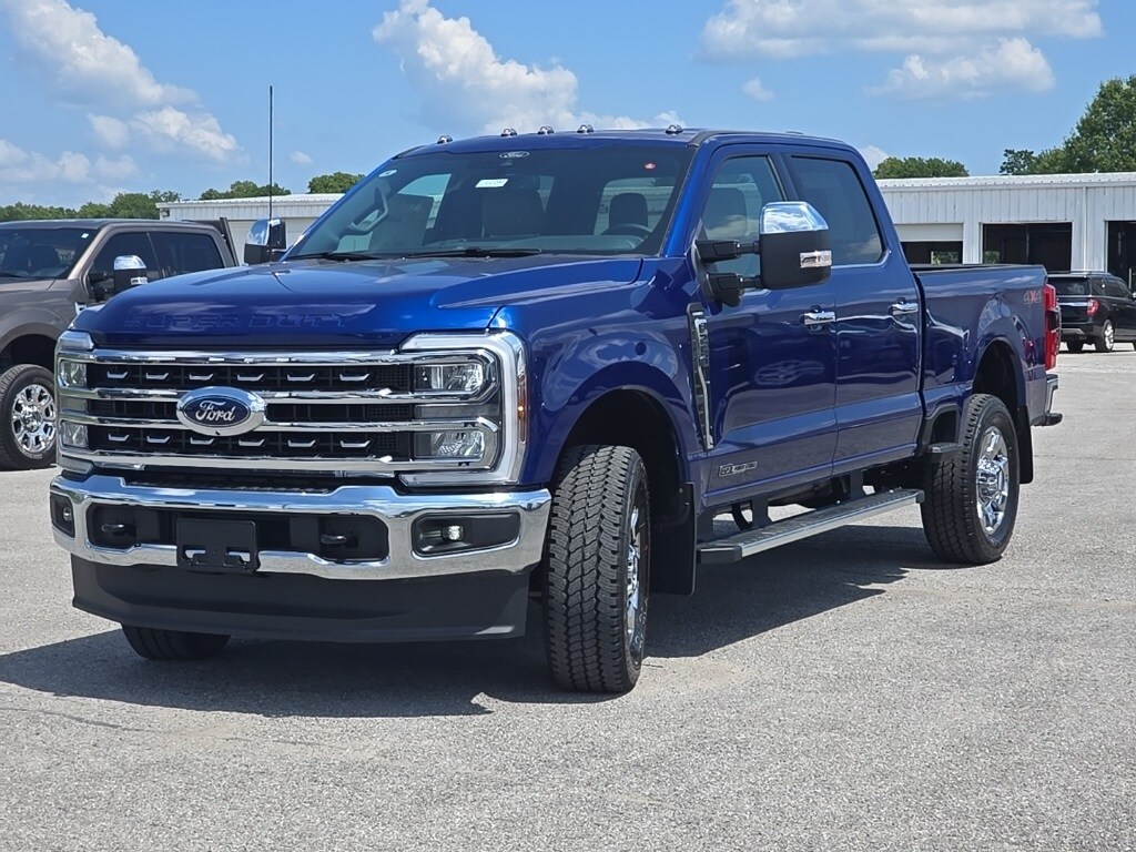 2026 Ford F-250 Lariat photo 3