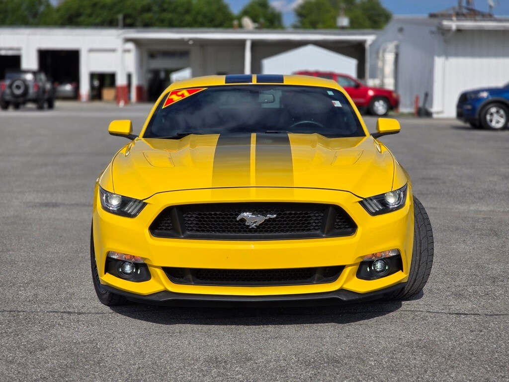 2017 Ford Mustang GT photo 2