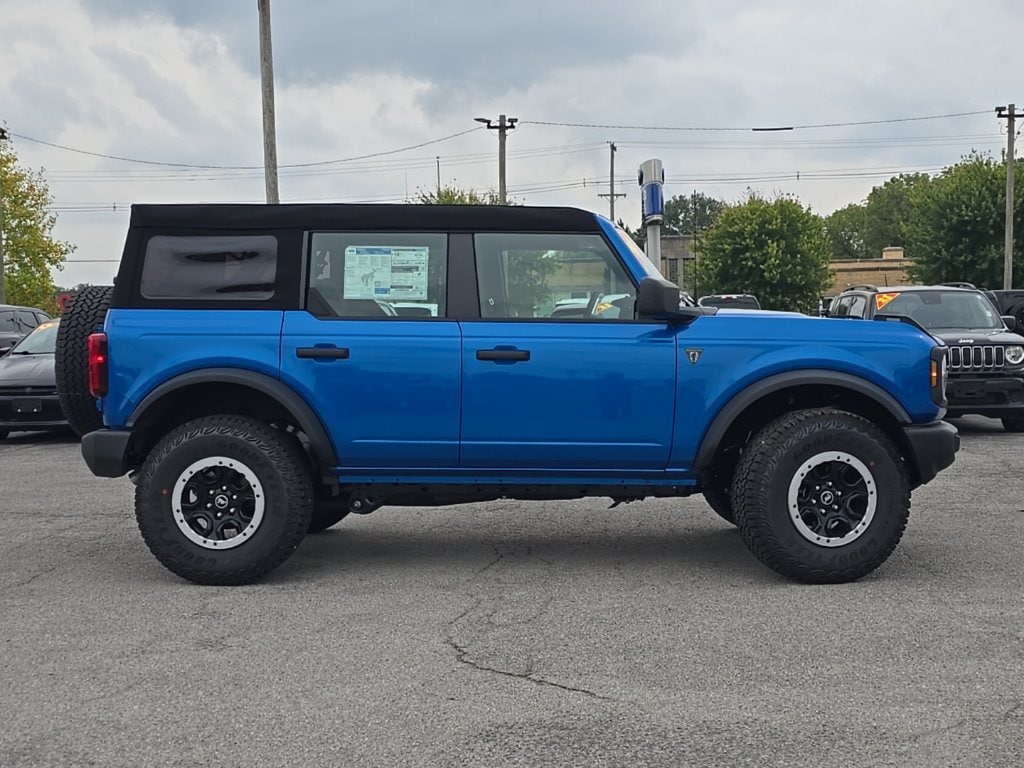 2025 Ford Bronco 4-Door Base - Photo 8