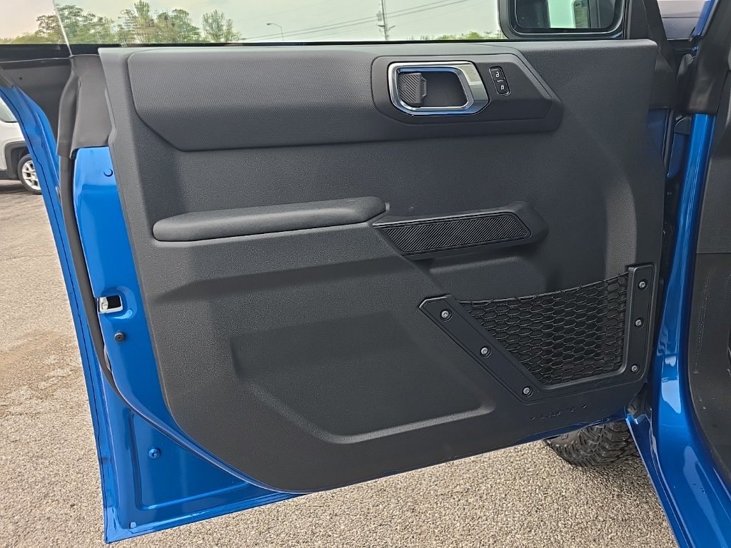 2025 Ford Bronco 4-Door Base - Photo 13