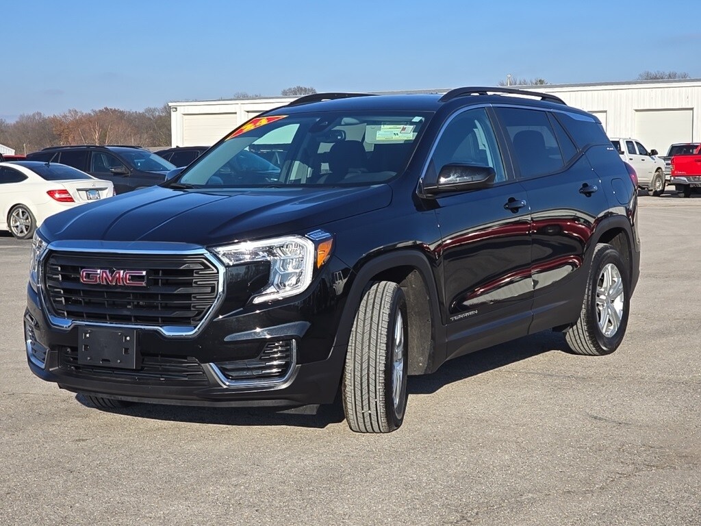 Used 2024 GMC Terrain SLE SUV
