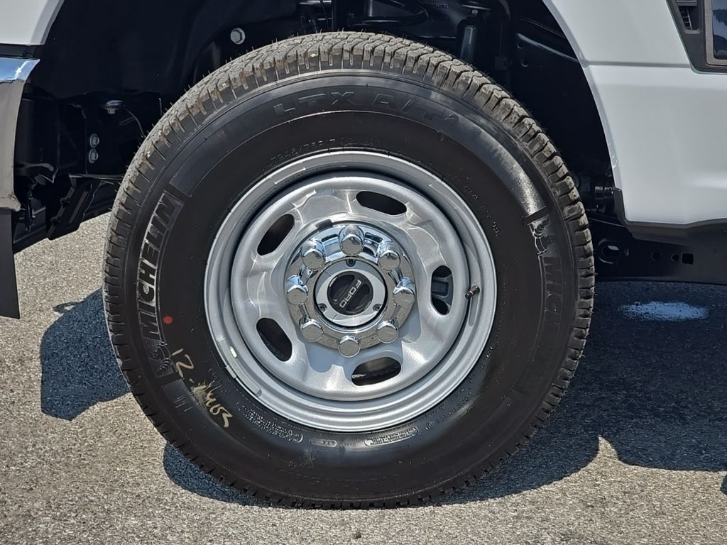 2026 Ford F-250 Super Duty XL - Photo 10
