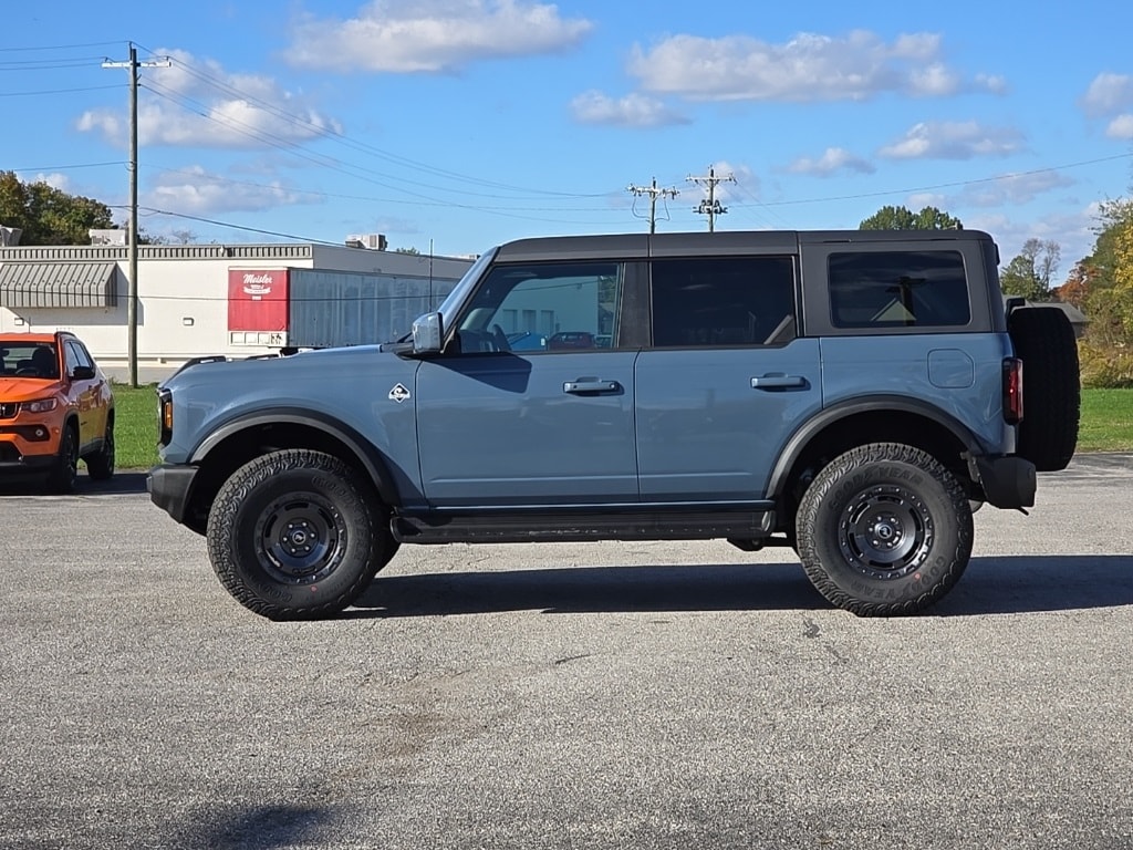 New 2025 Ford Bronco Outer Banks SUV