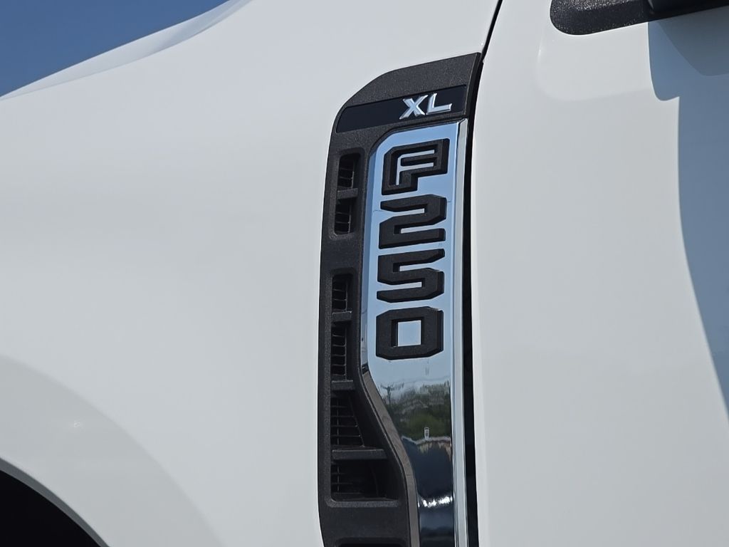 2026 Ford F-250 Super Duty XL - Photo 11