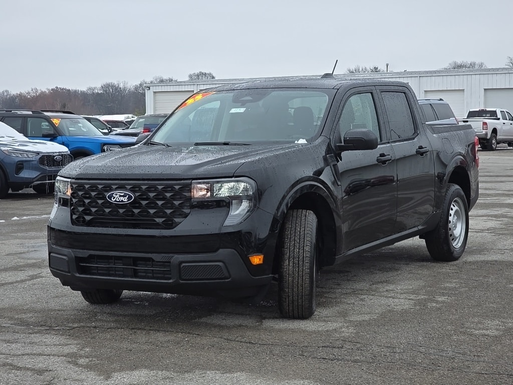 New 2025 Ford Maverick XL Truck SuperCrew
