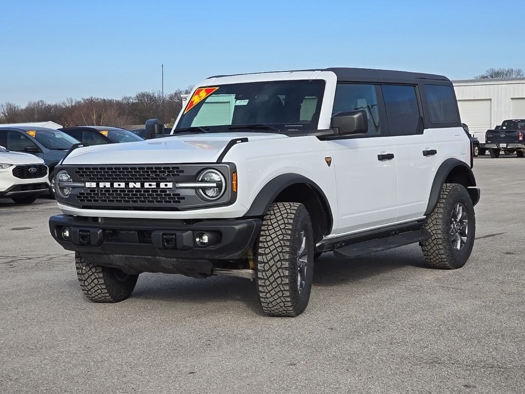 New 2025 Ford Bronco Badlands SUV