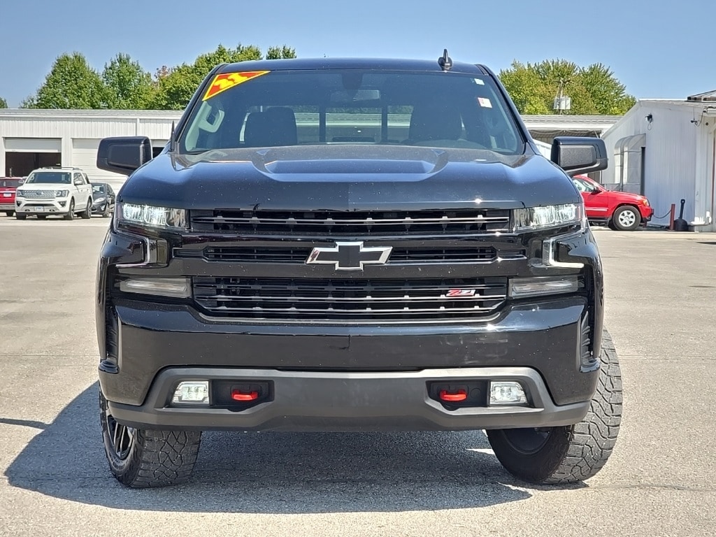 Used 2021 Chevrolet Silverado 1500 LT Trail Boss with VIN 1GCPYFED6MZ365791 for sale in Mount Carmel, IL