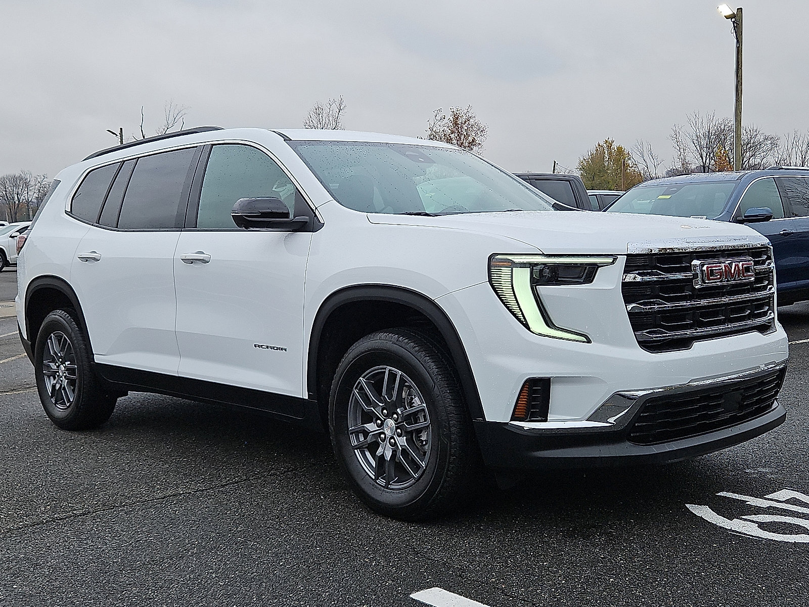 2025 GMC Acadia Elevation's photo