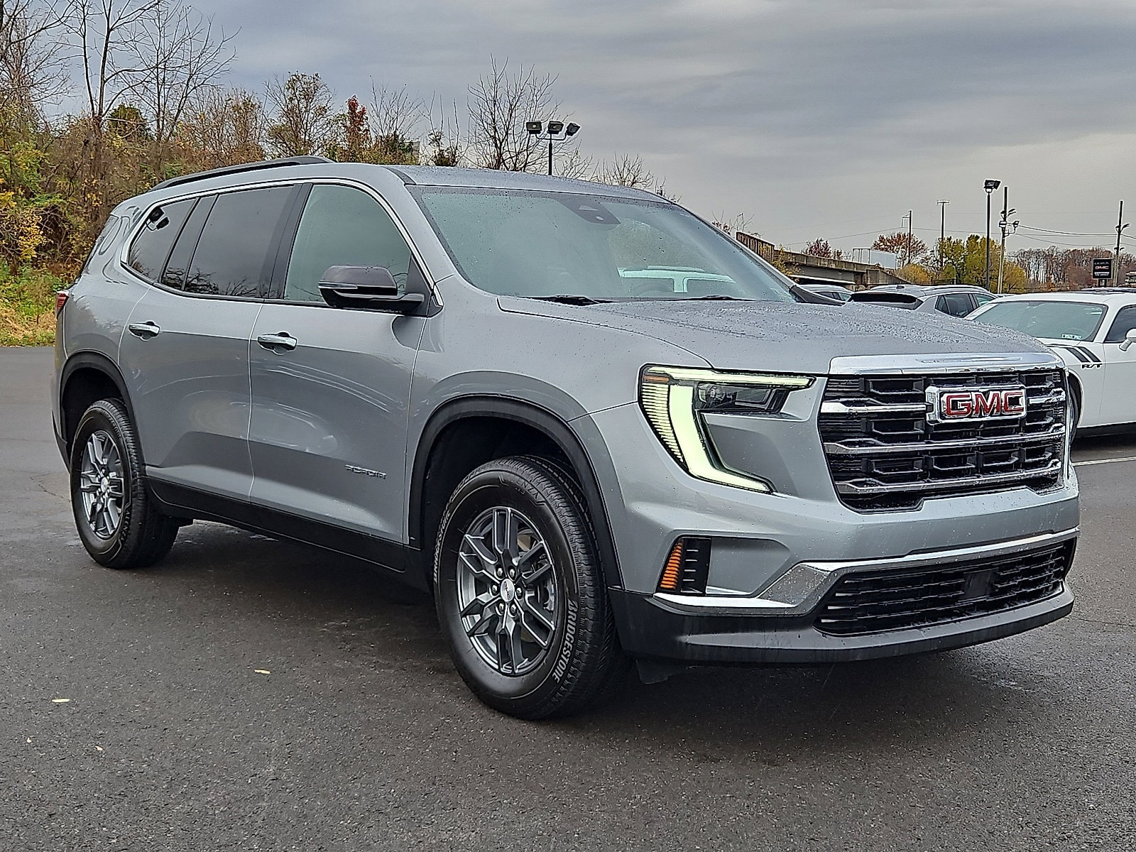 2025 GMC Acadia Elevation's photo