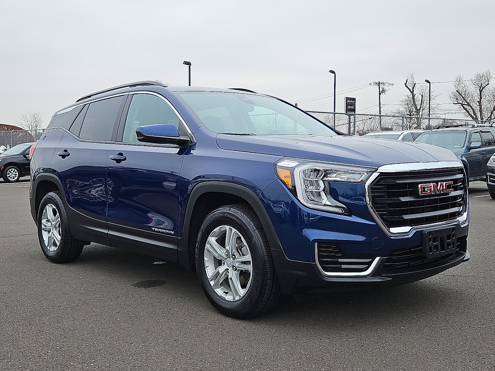 2022 GMC Terrain SLE's photo